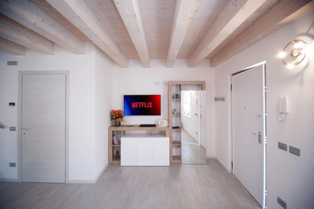 Casa Gemma - Big Family House With Free Parking Apartment Сан Джовани Лупатото Екстериор снимка
