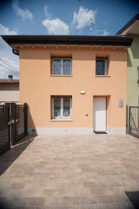 Casa Gemma - Big Family House With Free Parking Apartment Сан Джовани Лупатото Екстериор снимка